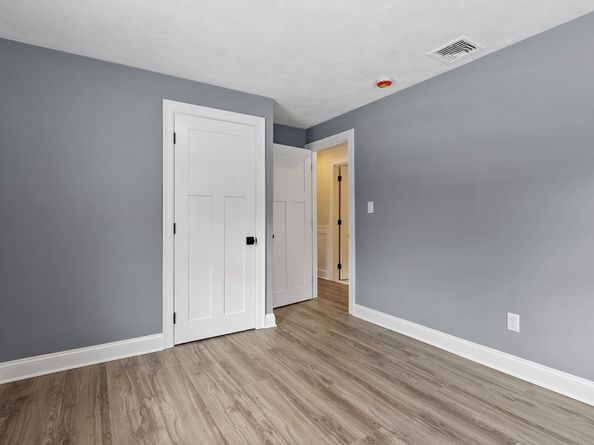 4 Richard Rd, Hudson MA 01749