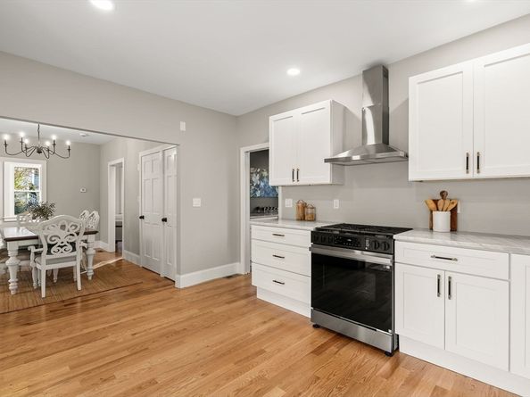 158 Central St, Rockland MA 02370