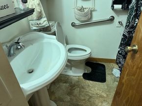 25 Belmont Street, Southbridge MA 01550