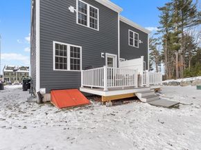 7 Hill St 16, Norfolk MA 02056