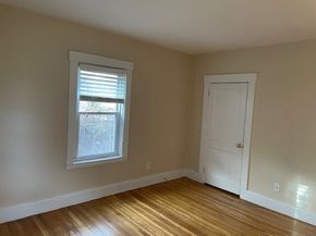 10 Naviens Ln 1, Waltham MA 02453