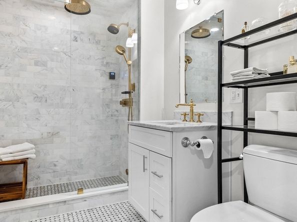 258-260 W 3rd St 1, Boston MA 02127