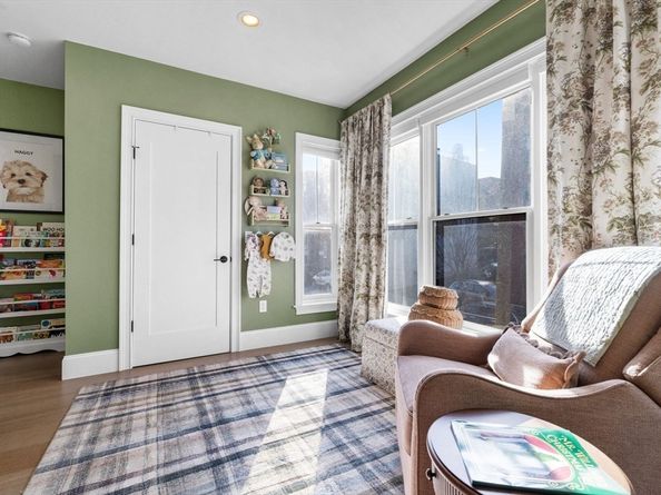 258-260 W 3rd St 1, Boston MA 02127