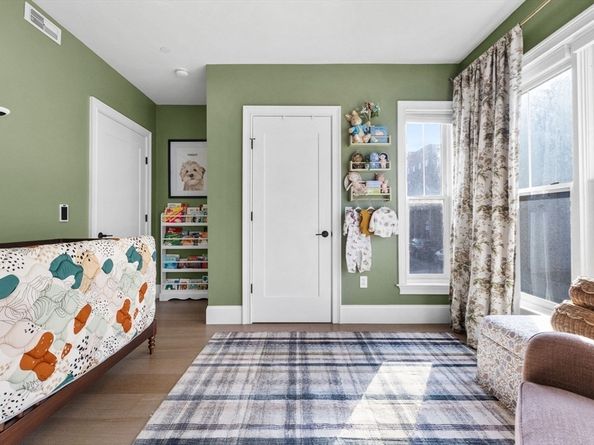 258-260 W 3rd St 1, Boston MA 02127