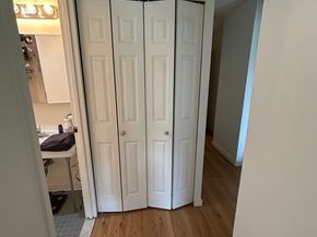 33 Pond Ave 422, Brookline MA 02445