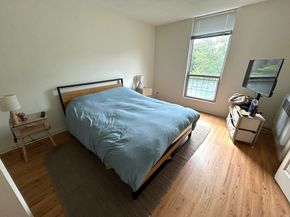 33 Pond Ave 422, Brookline MA 02445