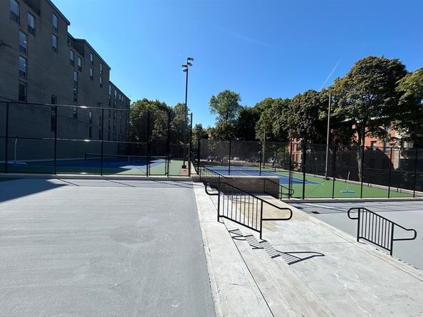 33 Pond Ave 422, Brookline MA 02445