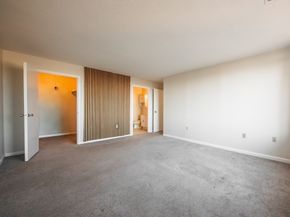 1002 Paradise Rd PHE, Swampscott MA 01907