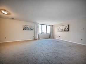 1002 Paradise Rd PHE, Swampscott MA 01907