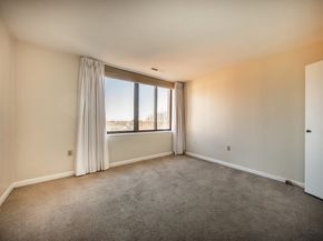 1002 Paradise Rd PHE, Swampscott MA 01907