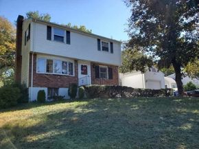 1696 Liberty St, Braintree MA 02184