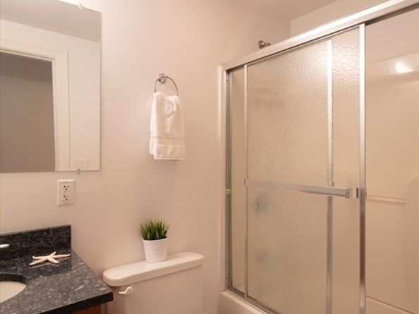 1077 Boylston St, Newton MA 02461