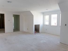 4 Oneil Way, Saugus MA 01906