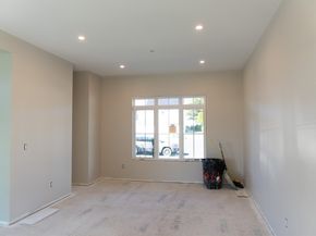 4 Oneil Way, Saugus MA 01906