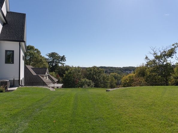 4 Oneil Way, Saugus MA 01906