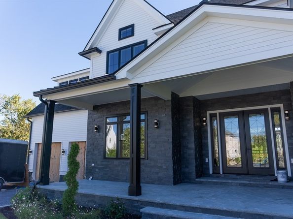 4 Oneil Way, Saugus MA 01906