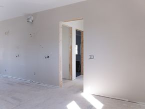 4 Oneil Way, Saugus MA 01906