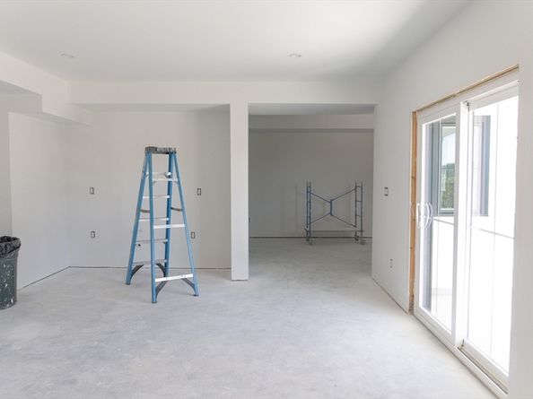 4 Oneil Way, Saugus MA 01906