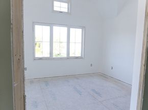 4 Oneil Way, Saugus MA 01906