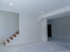 4 Oneil Way, Saugus MA 01906