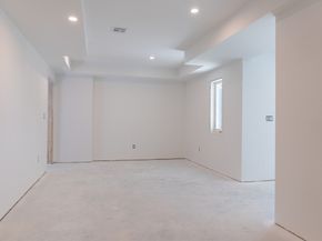 4 Oneil Way, Saugus MA 01906