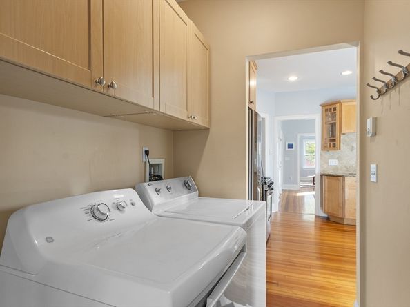 10 Marlboro St 1, Belmont MA 02478