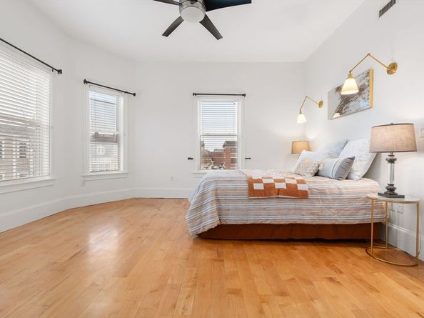 714 E 4th St 3, Boston MA 02127