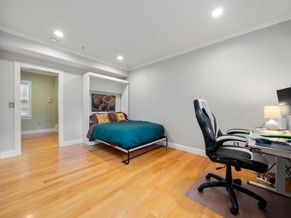 28 Middle Street 2, Plymouth MA 02360