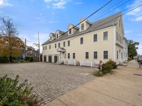 28 Middle Street 2, Plymouth MA 02360