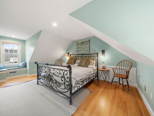 28 Middle Street 2, Plymouth MA 02360