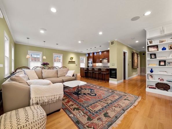 28 Middle Street 2, Plymouth MA 02360