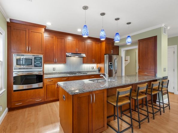 28 Middle Street 2, Plymouth MA 02360