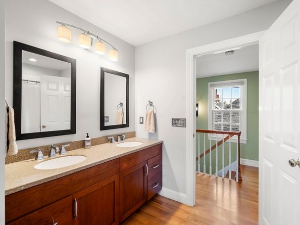 28 Middle Street 2, Plymouth MA 02360