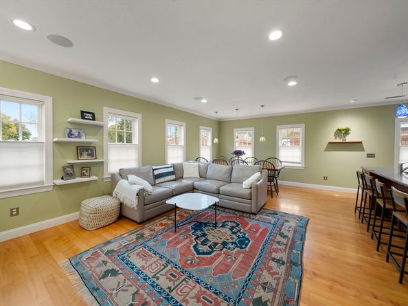 28 Middle Street 2, Plymouth MA 02360