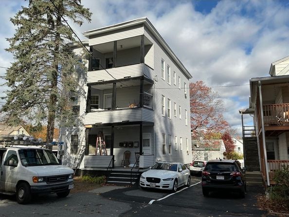 6 Longwood Ave, Leominster MA 01453