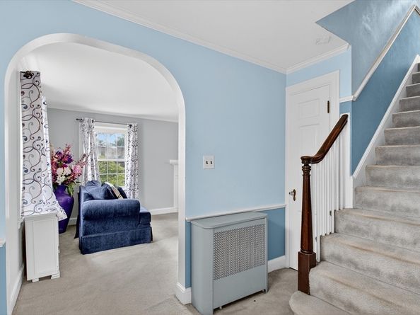 39 Harwich Rd, Brockton MA 02301