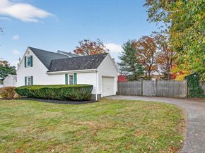 39 Harwich Rd, Brockton MA 02301