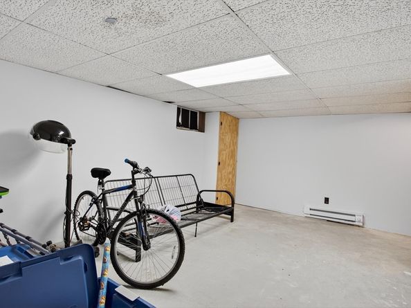 39 Harwich Rd, Brockton MA 02301