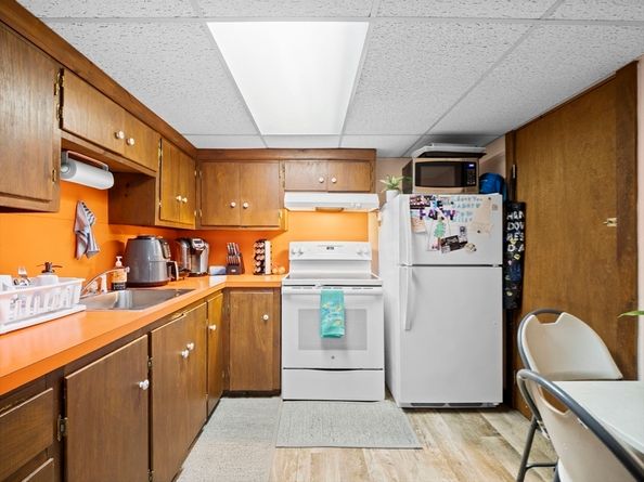 132 West Main Street, Northborough MA 01532