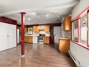 2 Sunset Ln, Spencer MA 01562