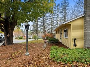 2 Sunset Ln, Spencer MA 01562