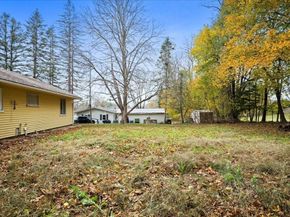 2 Sunset Ln, Spencer MA 01562