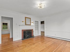 285 Main St, Groveland MA 01834