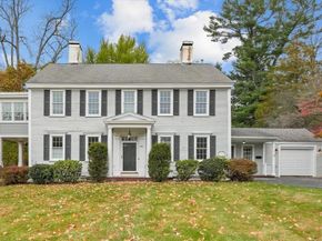 285 Main St, Groveland MA 01834