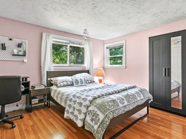 35 Snake Brook Road, Wayland MA 01778