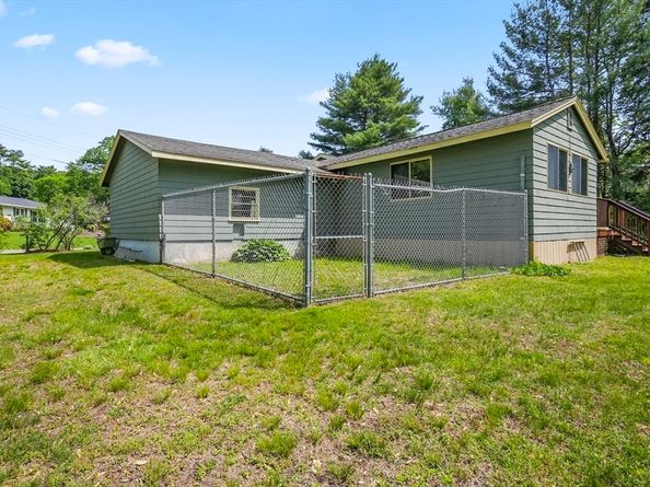 35 Snake Brook Road, Wayland MA 01778