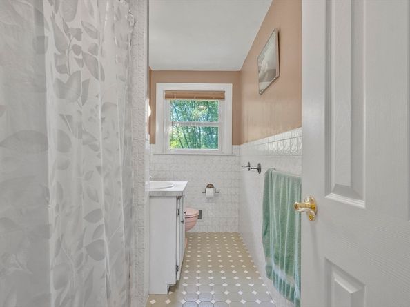 35 Snake Brook Road, Wayland MA 01778