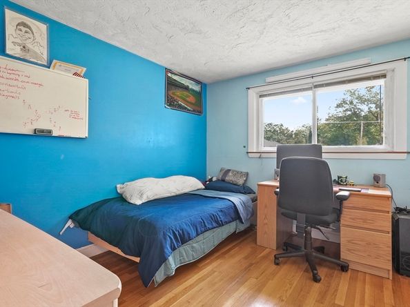 35 Snake Brook Road, Wayland MA 01778