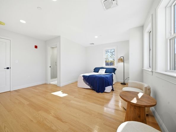 50 N. Payne St 1, Quincy MA 02169