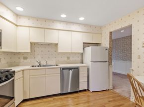 4004 Brompton Circle 4004, Worcester MA 01609